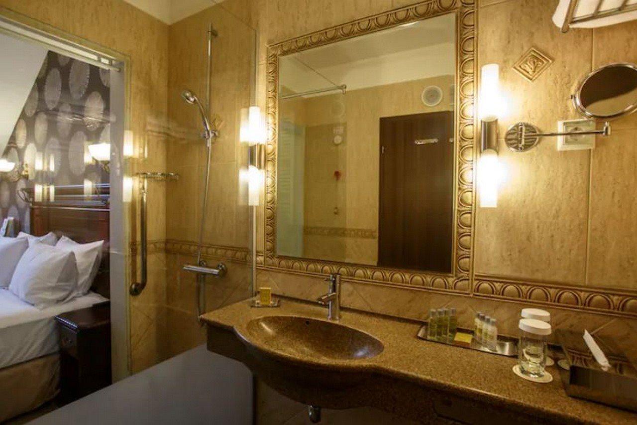 Doubletree By Hilton Hotel Sighisoara - Cavaler Экстерьер фото