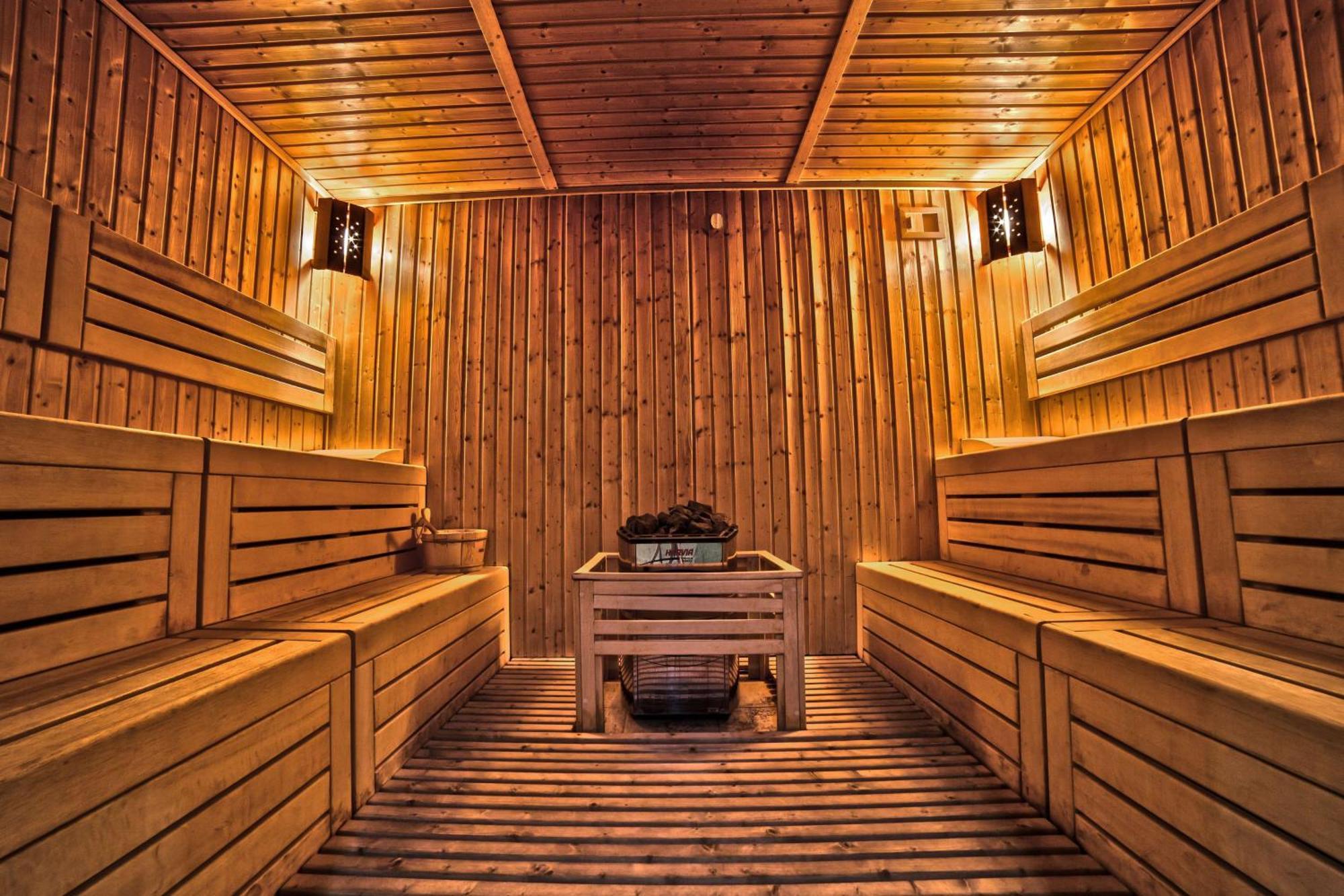Doubletree By Hilton Hotel Sighisoara - Cavaler Экстерьер фото